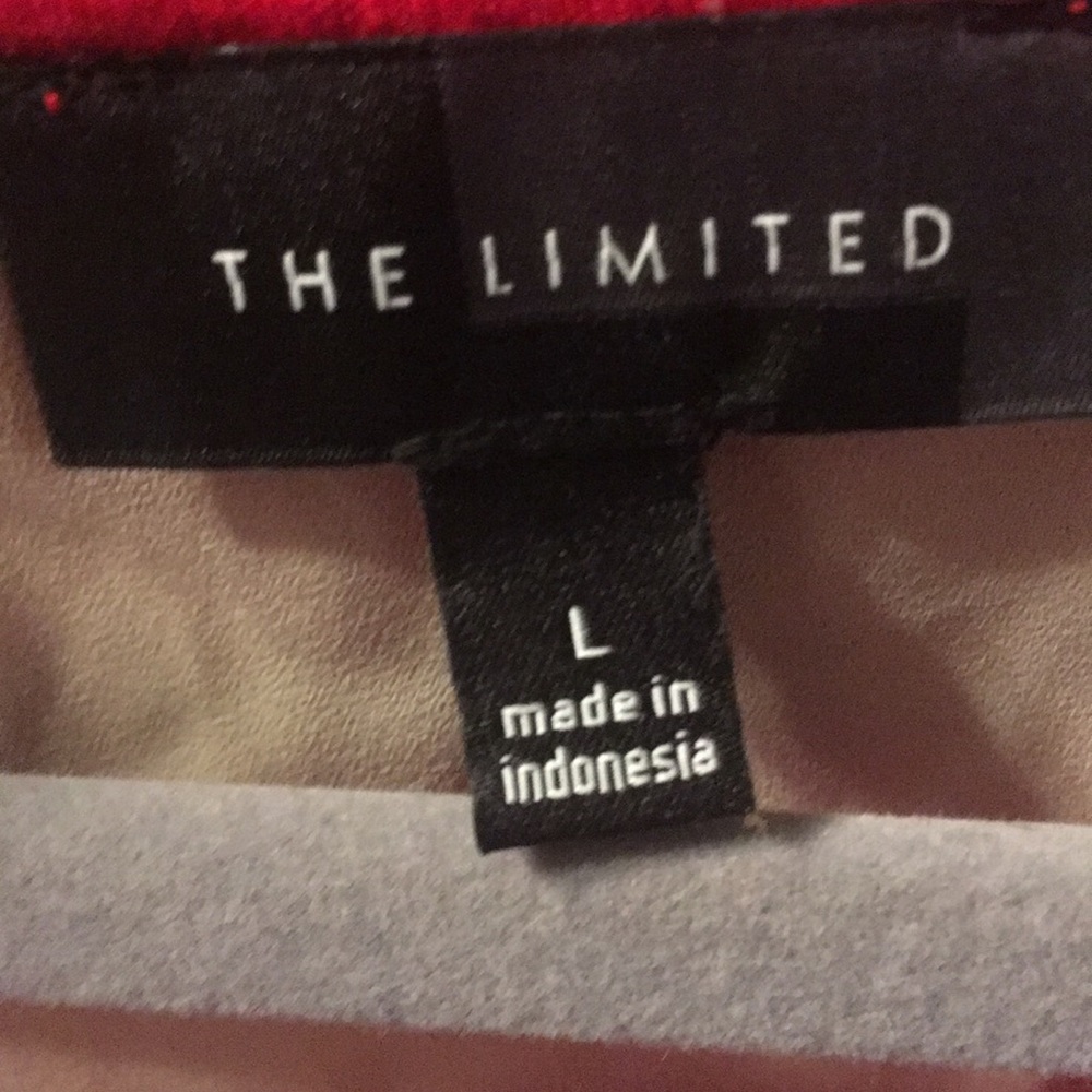 Limited Top - Picture 4 of 4